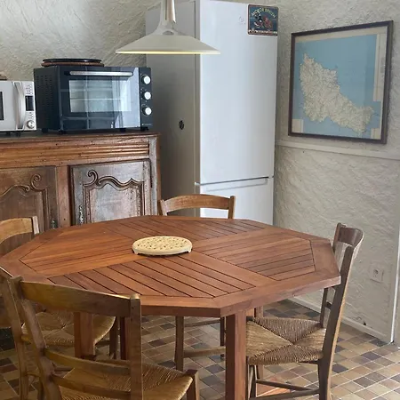 Holiday home Maison Cosy A Locmaria, 6 Pers, 1 Km Plage, Grand Jardin, Animaux Ok - Fr-1-418-256 *