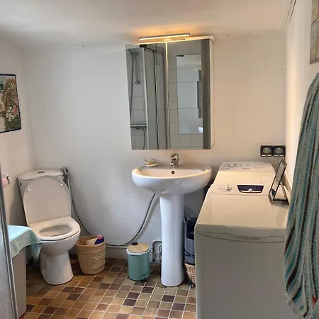 Maison Cosy A Locmaria, 6 Pers, 1 Km Plage, Grand Jardin, Animaux Ok - Fr-1-418-256 *